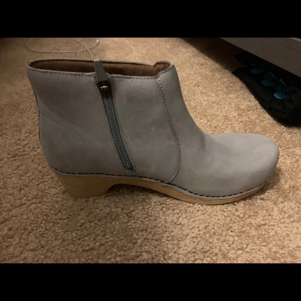Dansko size 39 boots Maria